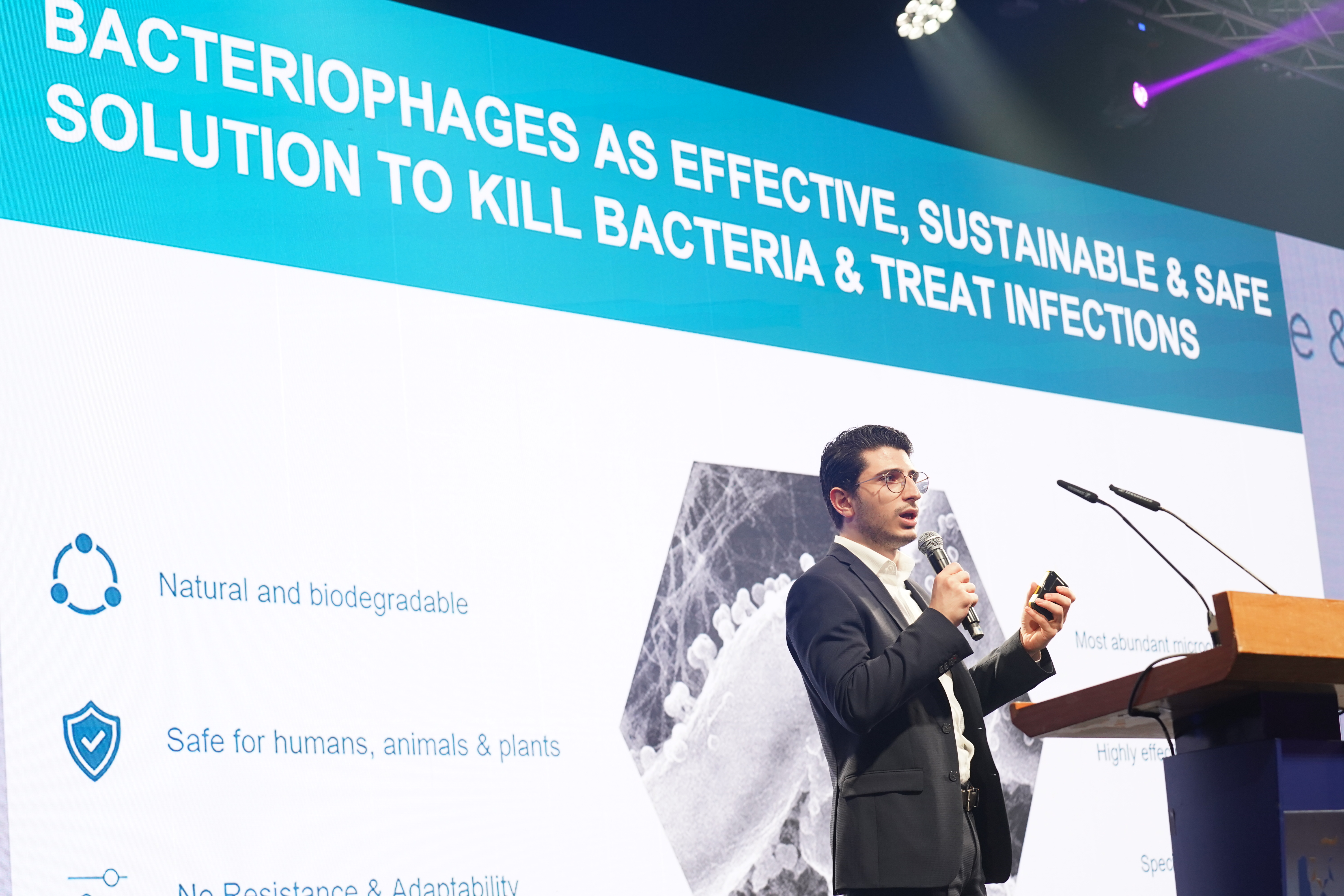 MEDEA Biopharma team accepting the LKY Beta Prize at the 11th Edition ceremony